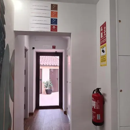 Pregonero Urban - Amarillo 3* ソリア
