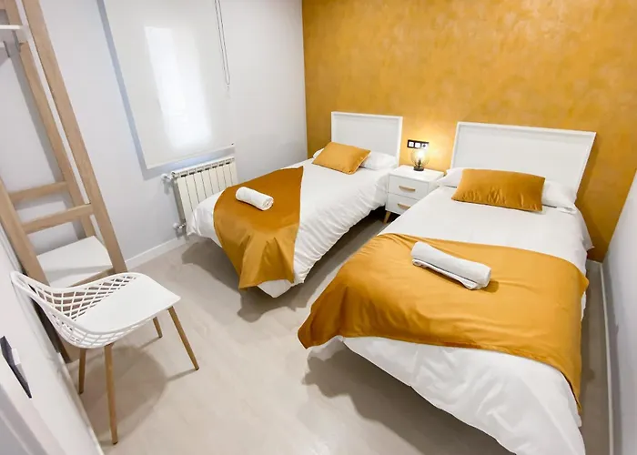 Pregonero Urban - Amarillo Appart hôtel